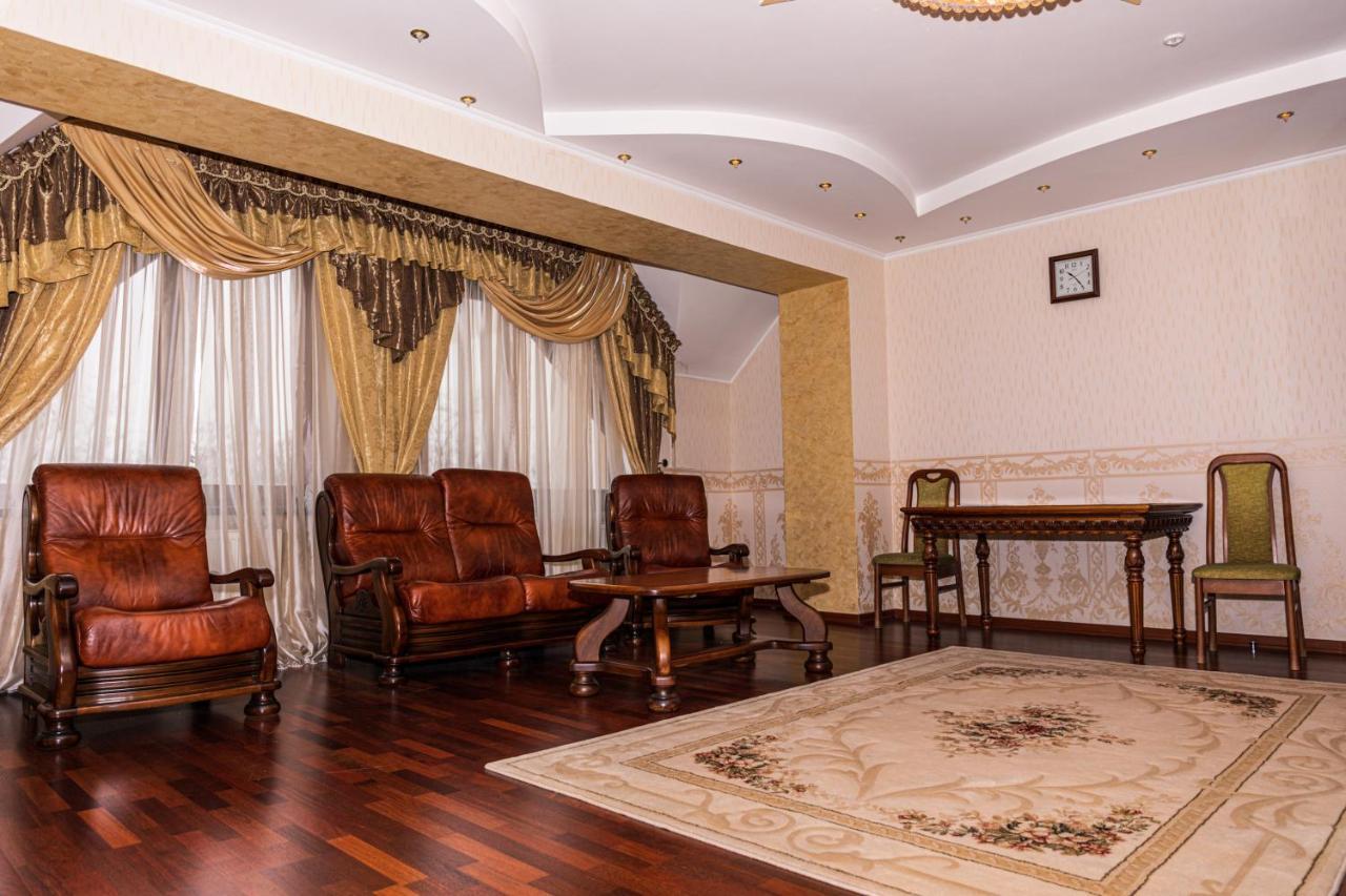 أوزهورود Olymp Hotel المظهر الخارجي الصورة